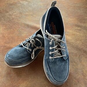 Skechers relaxed fit Blue Casual Boat Shoes w/ Air cooled memory foam. Size 9.5